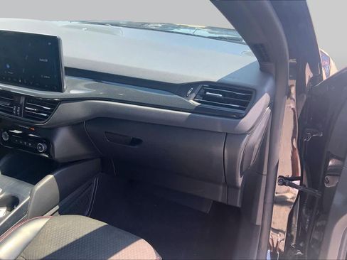 Used 2023 Ford Escape ST-Line Select w/ Tech Pack #2 AWD/4WD image 18
