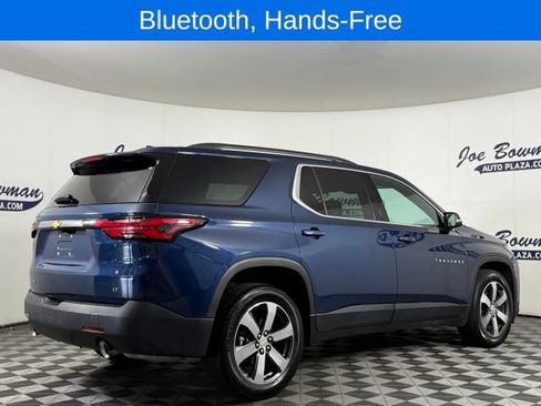 Used 2023 Chevrolet Traverse LT w/ LT Premium Package AWD/4WD image 6