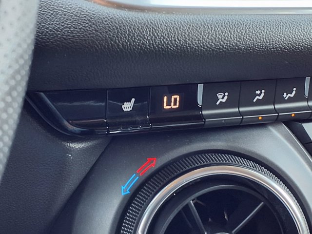 Used 2025 Chevrolet Blazer LT FWD image 5
