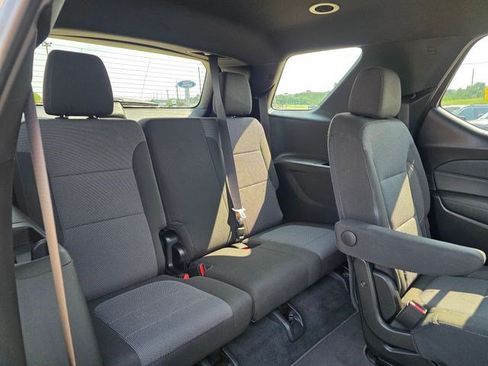 Used 2023 Chevrolet Traverse LT AWD/4WD image 17