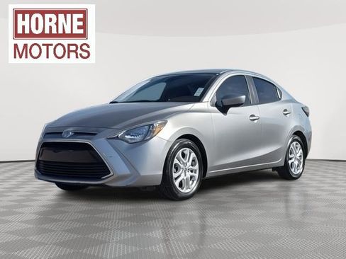 Used 2016 Scion iA image 2