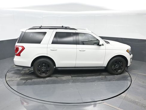 Used 2021 Ford Expedition XLT image 22