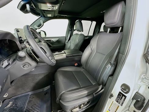 Used 2024 Lexus LX 600 F Sport image 28