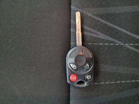 Used 2016 Ford Focus SE image 32