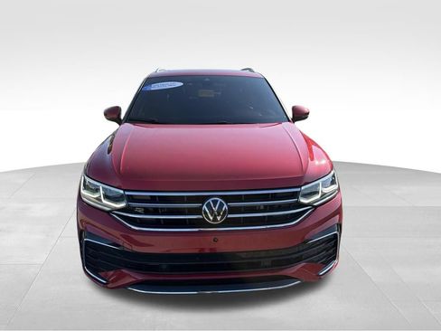 Used 2024 Volkswagen Tiguan SEL R-Line AWD/4WD image 3