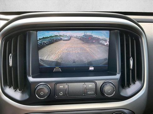 Used 2022 Chevrolet Colorado LT RWD image 22