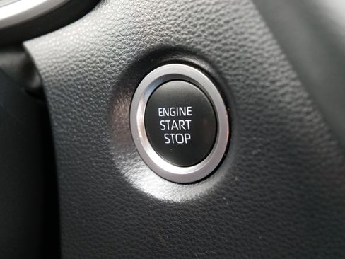 Used 2020 Toyota Corolla XSE FWD image 29