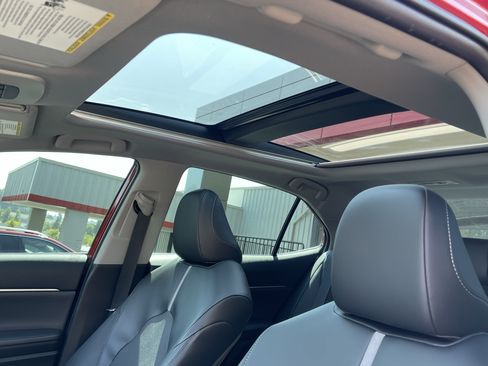 Certified 2022 Toyota Camry XSE FWD image 19