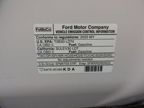 Used 2025 Ford F150 Raptor AWD/4WD image 24