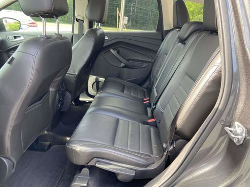 Used 2015 Ford Escape SE w/ Equipment Group 201A FWD image 12