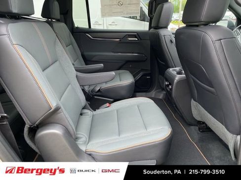 New 2026 GMC Acadia AT4 w/ Luxury Package AWD/4WD image 30