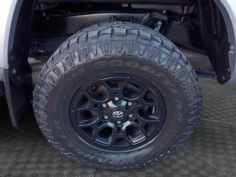 Used 2022 Toyota Tacoma SR5 image 23