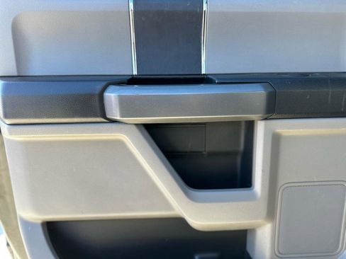 Used 2018 Ford F150 XLT AWD/4WD image 14