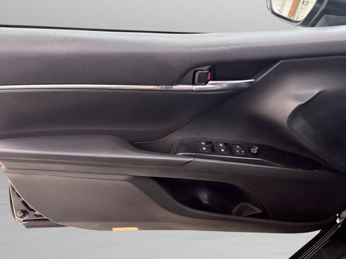 Used 2019 Toyota Camry LE w/ Convenience Package image 25