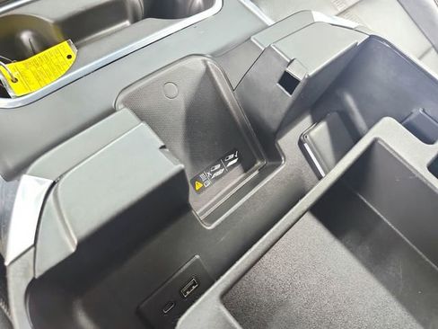 Used 2024 Chevrolet Silverado 2500 High Country AWD/4WD image 32