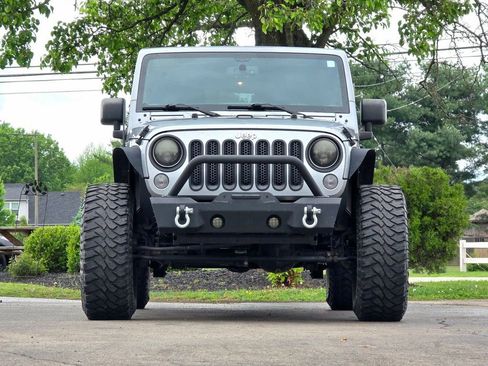 Used 2015 Jeep Wrangler Unlimited Sport w/ Quick Order Package 24S AWD/4WD image 3