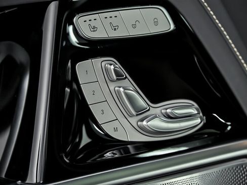 Used 2026 Mercedes-Benz G 63 AMG 4MATIC image 14
