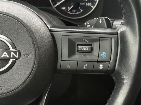 Used 2024 Nissan Pathfinder SV AWD/4WD image 14