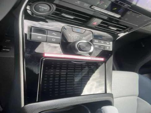 New 2024 Subaru Solterra Limited w/ Limited Package image 17