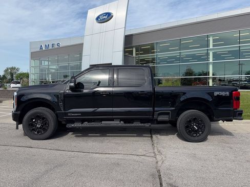 Used 2024 Ford F250 Lariat w/ Lariat Ultimate Package AWD/4WD image 3
