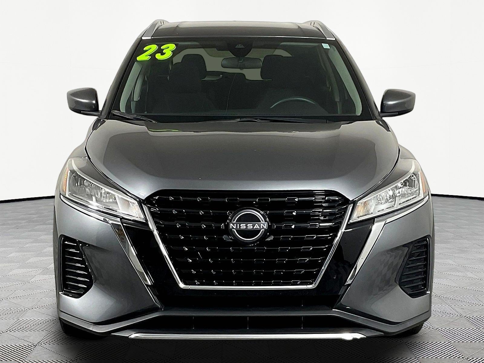 Certified 2023 Nissan Kicks SV FWD image 2