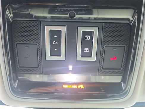 Used 2019 Land Rover Range Rover Supercharged image 41