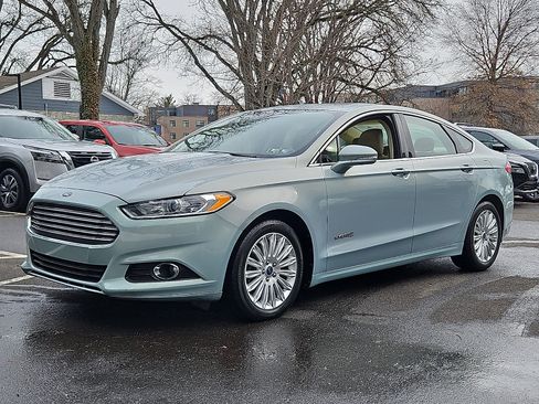 Used 2013 Ford Fusion SE image 3