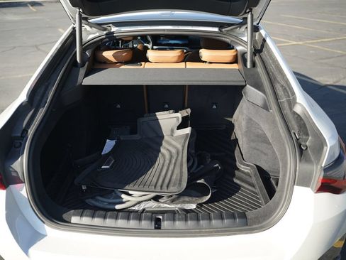 Used 2023 BMW i4 eDrive40 w/ M Sport Package RWD image 12