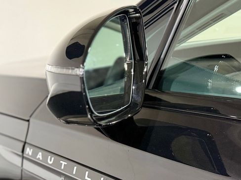 New 2026 Lincoln Nautilus Premier w/ Jet Appearance Package image 18