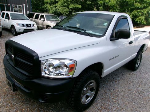 Used 2007 Dodge Ram 1500 Truck ST AWD/4WD image 4