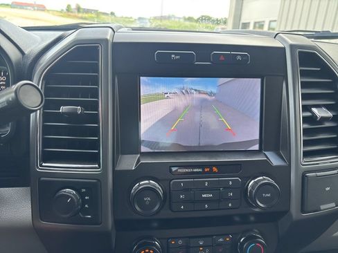 Used 2020 Ford F150 XLT w/ Equipment Group 302A Luxury AWD/4WD image 33