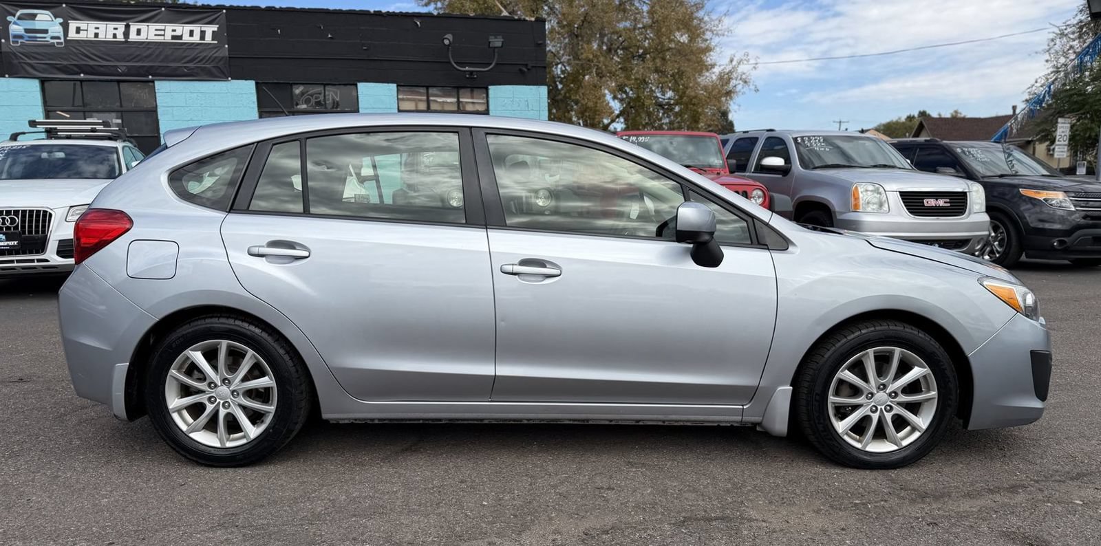 Used 2013 Subaru Impreza 2.0i Premium w/ All-Weather Pkg AWD/4WD image 2