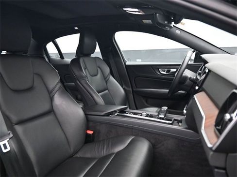 Used 2023 Volvo S60 B5 Plus w/ Climate Package image 33