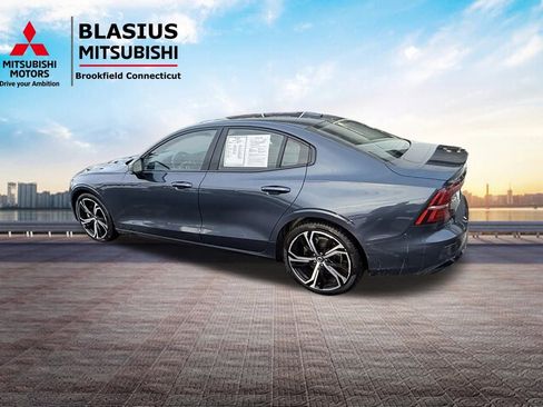 Used 2025 Volvo S60 B5 Core image 12