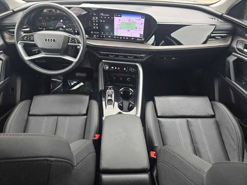 Used 2025 Audi Q5 Premium Plus w/ Premium Plus AWD/4WD image 19