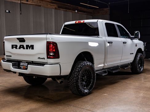 Used 2025 RAM 2500 Big Horn AWD/4WD image 10