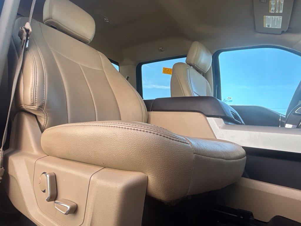 Used 2018 Ford F150 Lariat w/ Equipment Group 501A Mid AWD/4WD image 27