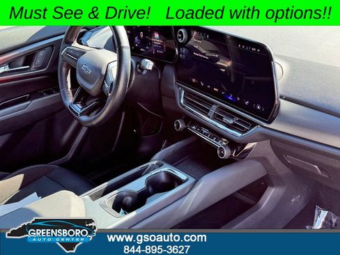 Used 2024 Chevrolet Equinox EV RS FWD image 10
