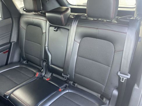 Used 2025 Ford Escape ST-Line image 33