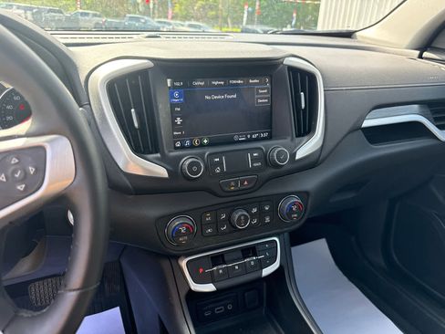 Used 2024 GMC Terrain SLT w/ Elevation Edition AWD/4WD image 16