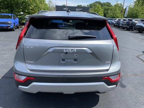 New 2026 Kia Niro LX FWD image 4
