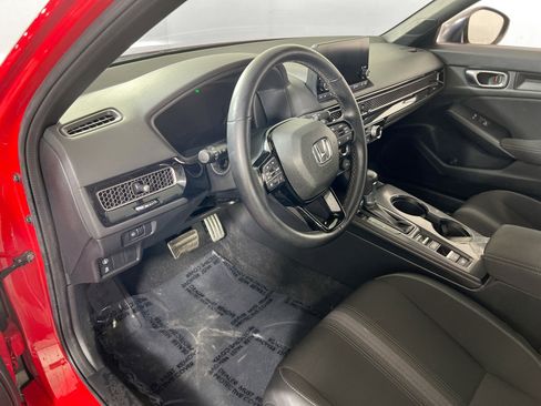 Used 2023 Honda Civic Sport image 9