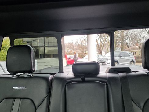 Used 2018 Ford F150 Platinum w/ Equipment Group 701A Luxury image 37