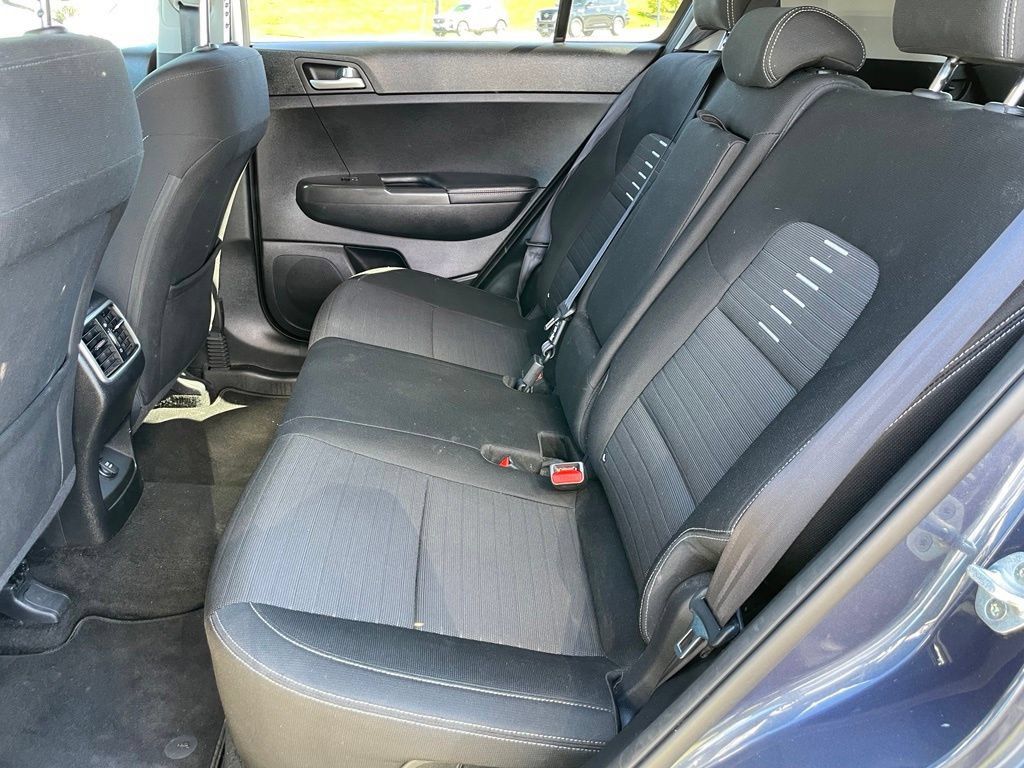 Used 2017 Kia Sportage LX w/ LX Popular Package AWD/4WD image 7
