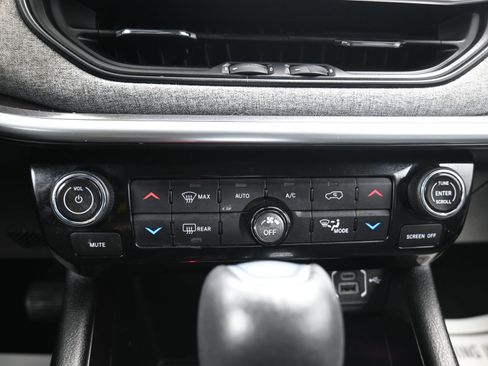 Used 2022 Jeep Compass Latitude w/ Convenience Group image 23