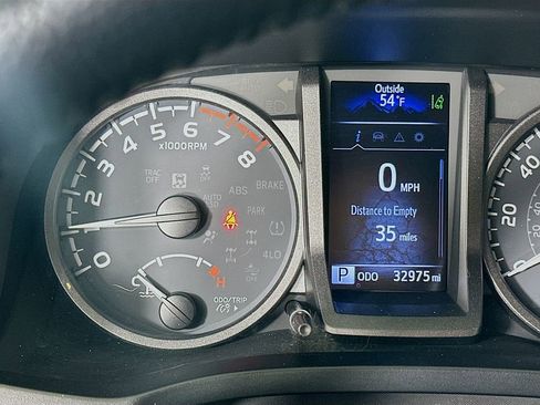 Certified 2023 Toyota Tacoma TRD Off-Road image 12