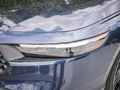 Used 2026 Honda Accord SE image 6