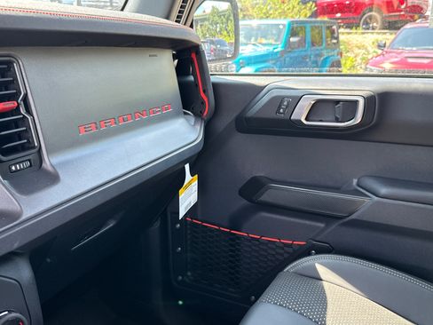 New 2025 Ford Bronco Raptor w/ Interior Carbon Fiber Pack AWD/4WD image 19
