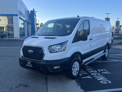 Used 2024 Ford Transit 250 Minivan/Van w/ Exterior Upgrade Package image 31