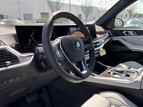 Used 2026 BMW X5 xDrive40i image 17